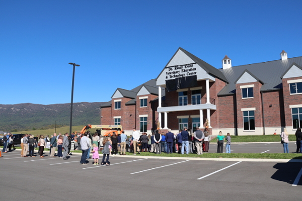 Dr. Randy Evans building dedication